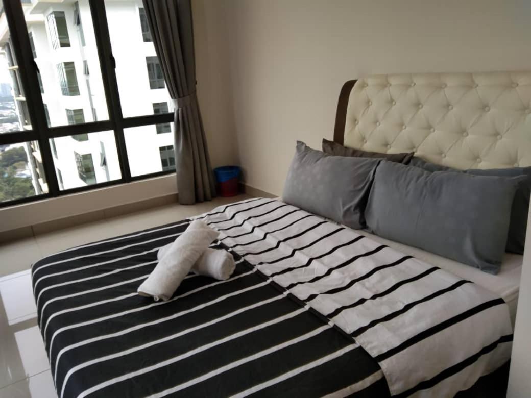Arc Austin Hill Apartment Johor Bahru Exterior photo
